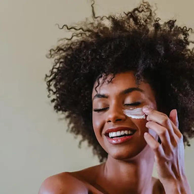 Cafeína Natural na Pele: Como a Erva-Mate Ajuda a Reduzir Olheiras e Inchaços